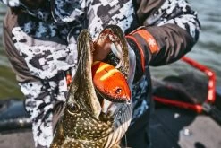 Lucky John Arrow Jerk 15F 20 Lucky John Arrow Jerk 15F -Angler's Advantage Shop edf66434 a13a 4bd2 a292 b23e8431e9fc